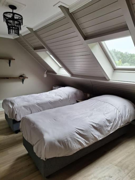 Family Wellness Lodge 4 Personen Zuid-Holland! Ooltgensplaat Exterior photo